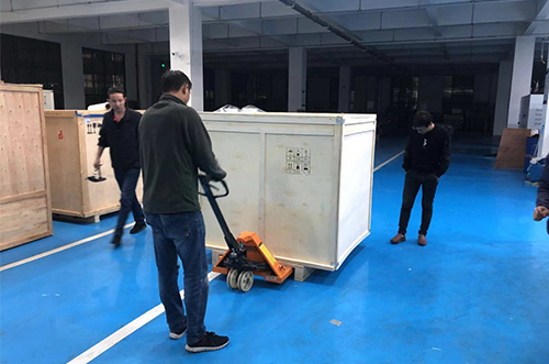 蚌埠客戶SMT設備專車送貨，貨到上門安裝調(diào)試